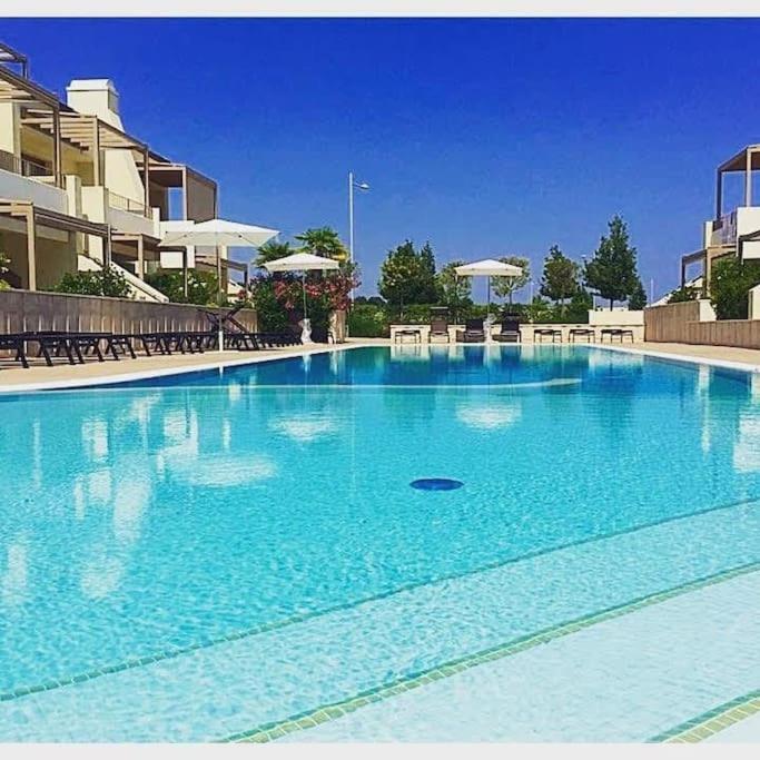 Residence Jesolo Lido Centro Con Piscina Exterior foto